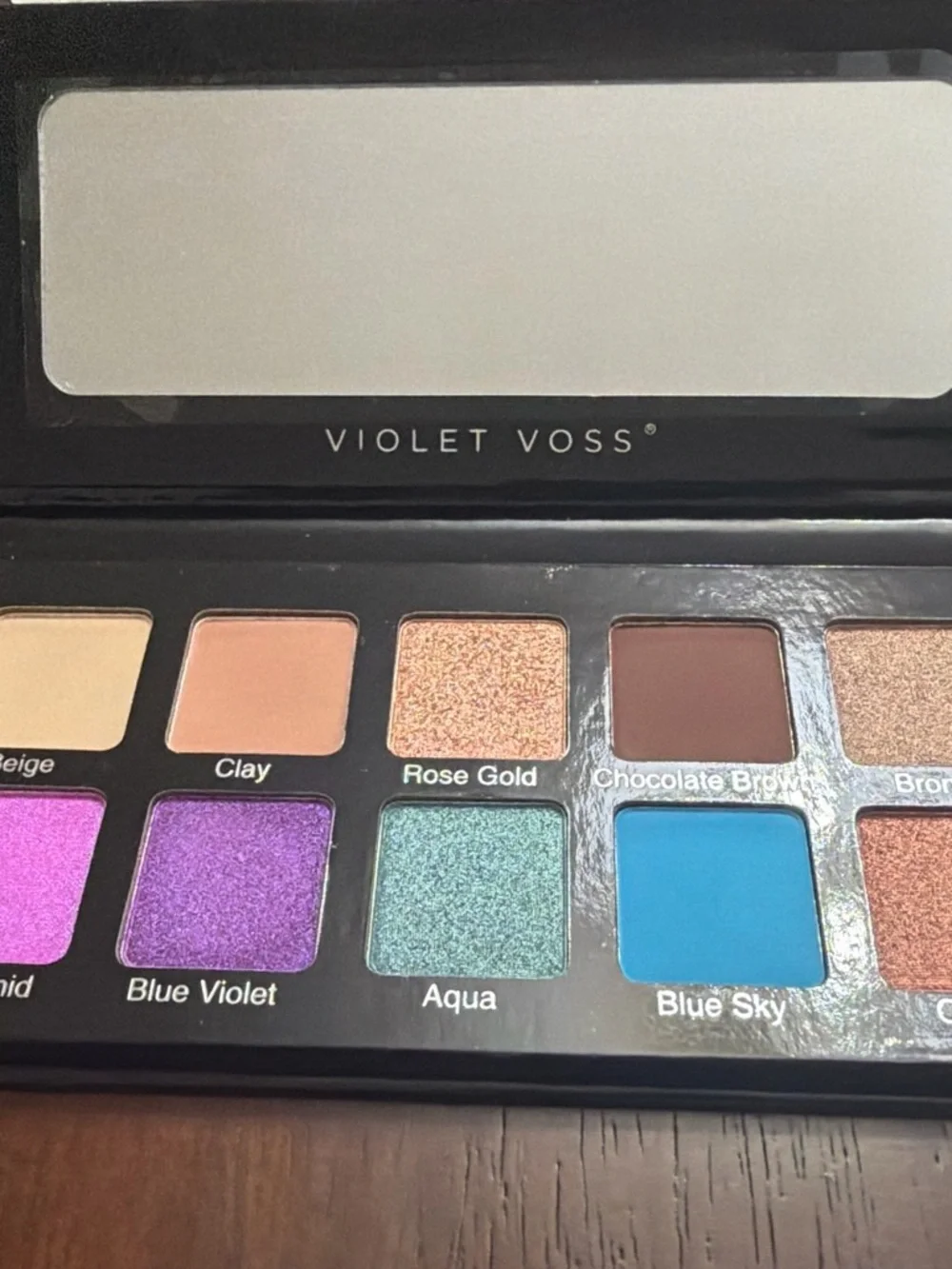 Violet Voss eyeshadow